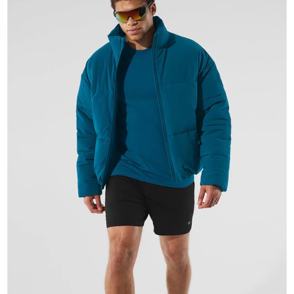 ALO Yoga Men's Blue Puffer Jacket - Picture 4 of 10